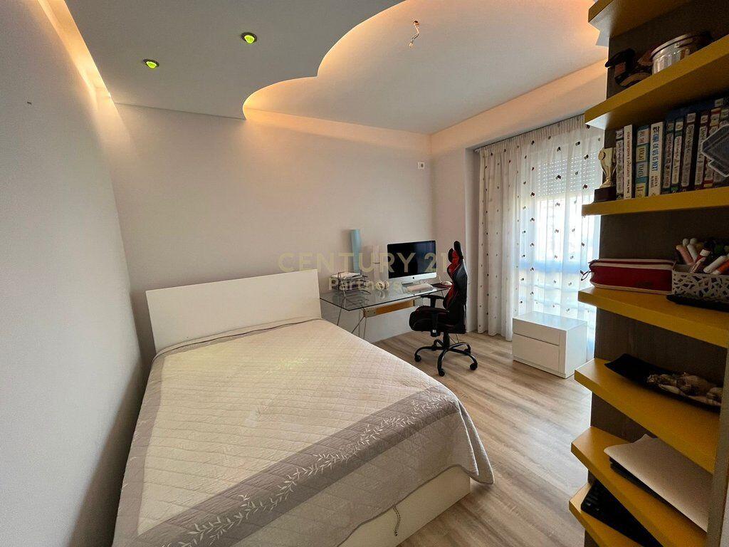 Jepet me Qira – Apartament 3+1+2, Kompleksi Magnet