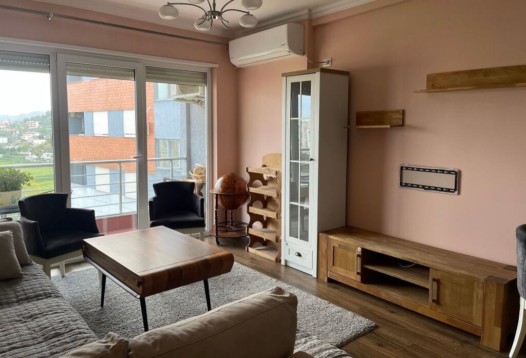 Shitet Apartament 2+1 i Mobiluar – Astir, pranë Bar Return