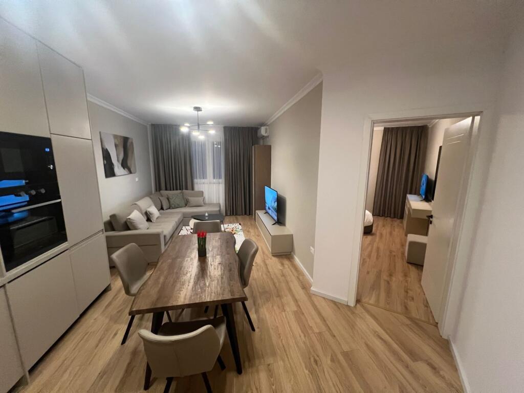 Apartament 1+1 per qera, prane shkolles se Baletit, Xhamia e Tabakeve