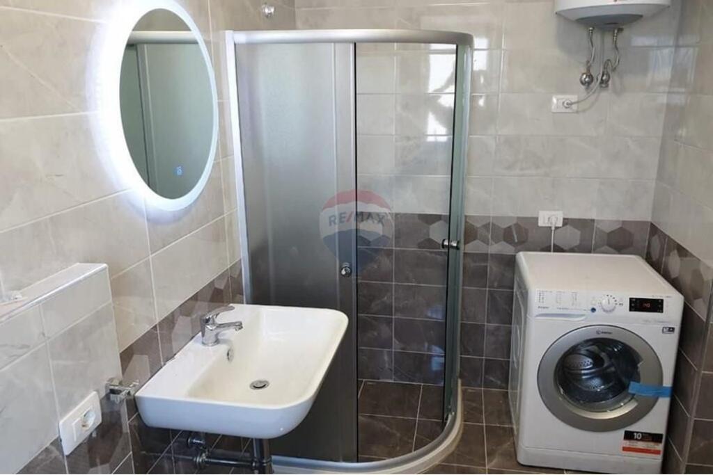 Apartament 2+1+2 me verande ne Kompleksin E88, Kupola