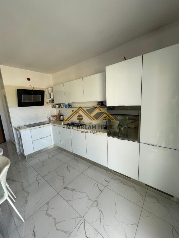 SHITET APARTAMENT 3+1+3 BALLKONE TEK SHKEMBI I KAVAJES, DURRES!
