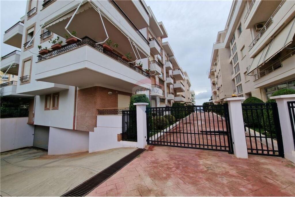  SUPER APARTAMENT 2+1+VERANDË – LUNGO MARE, Vlorë