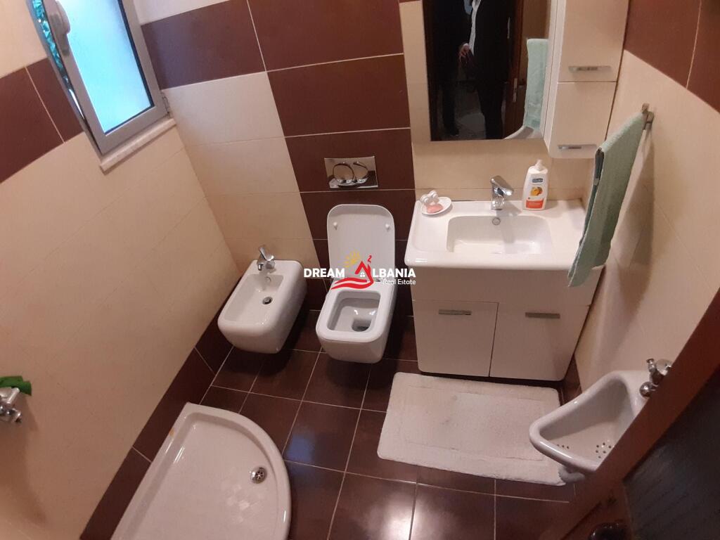 Villa con terreno in vendita nella zona di Don Bosco Tirana (ID 4151059)