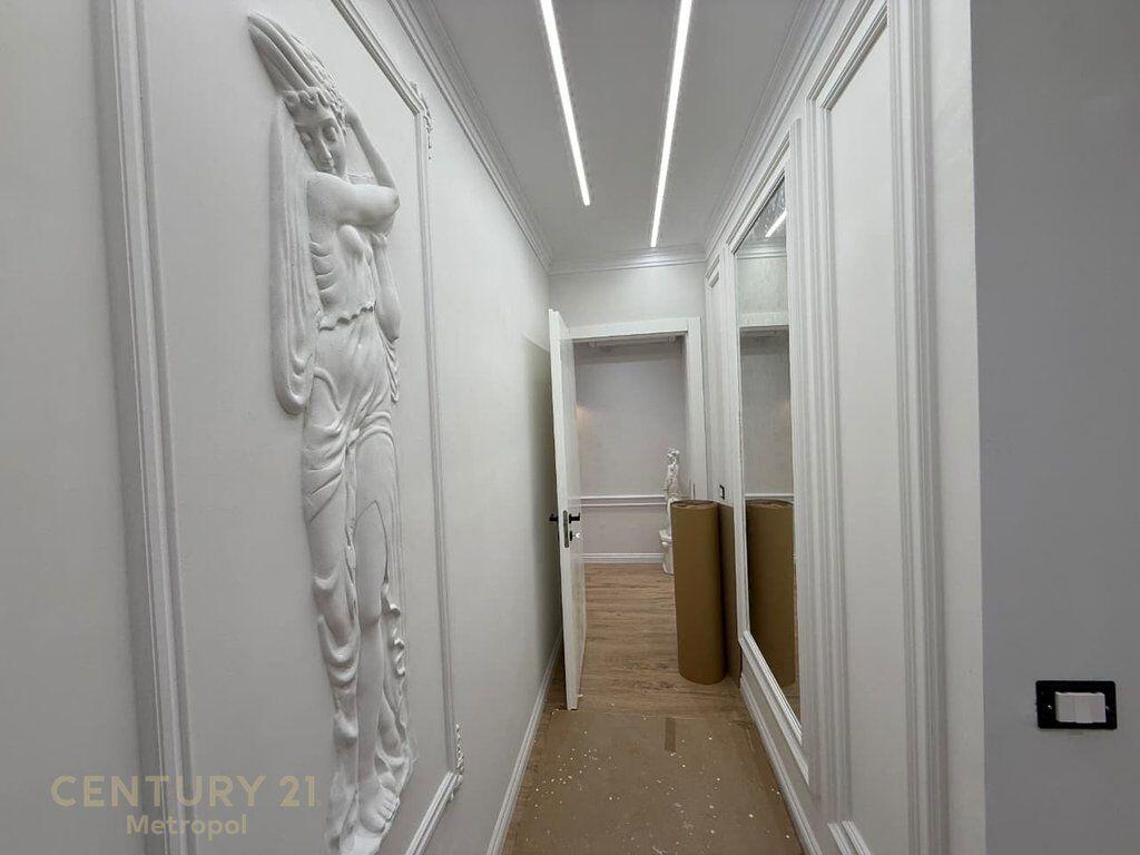 SHES APARTAMENT 1+1 ME VERANDE-KOMPLEKSI FRATARI! 140,000 €