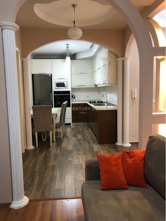 Apartment 1+1 for rent near the Red School