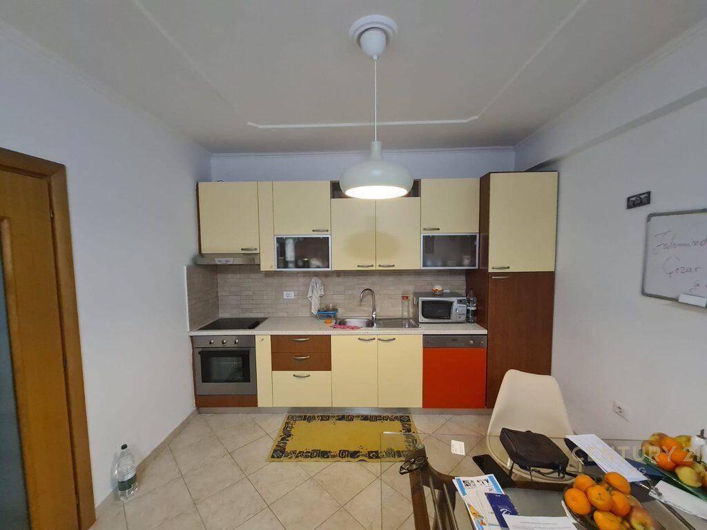 APARTAMENT 1+1 TEK KOMUNE E PARISIT! 600 € /Muaj