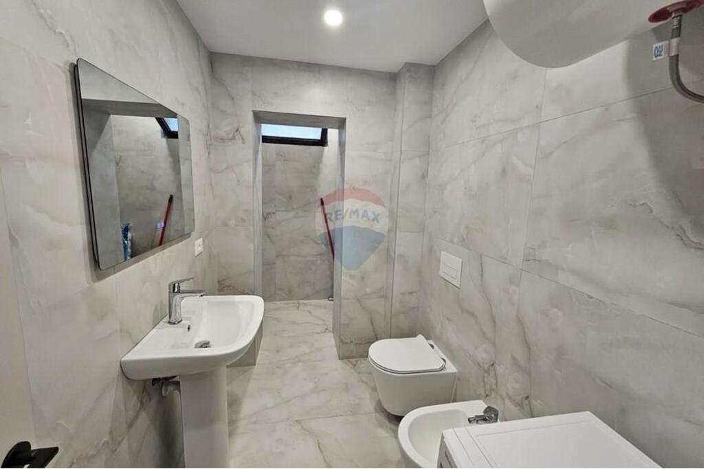 Apartment for rent 2 bedroom in Bllok - Garda