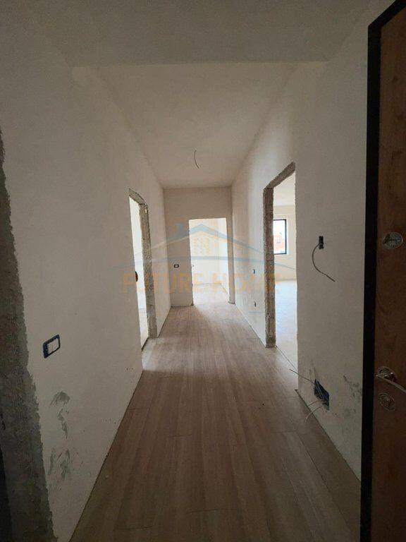 Shitet, Apartament 2+1+Verande, '' Urban Gate '' Residence, Unaza e re, Tirane