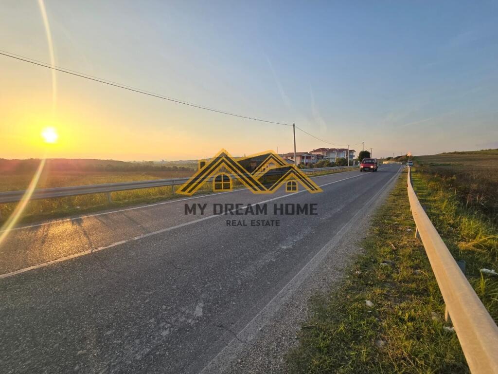 Tokë për Shitje në Manëz Buze Rruge !