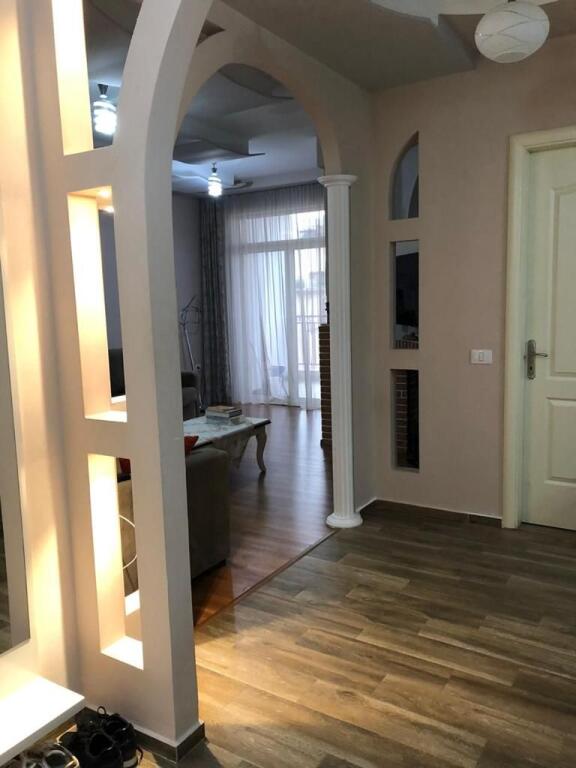 APARTAMENT 1+1 ME QIRA
