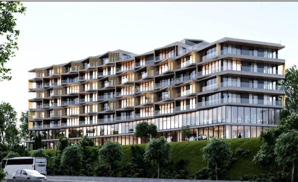 Post Parkimi , Gradient Residence ne Liqeni i Thate