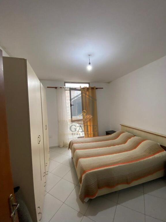 Jepet me qira apartament 1+1 – Vijë e Parë, pranë detit