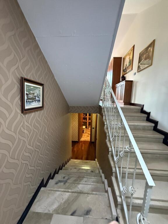 Vile 4 Kateshe per qira