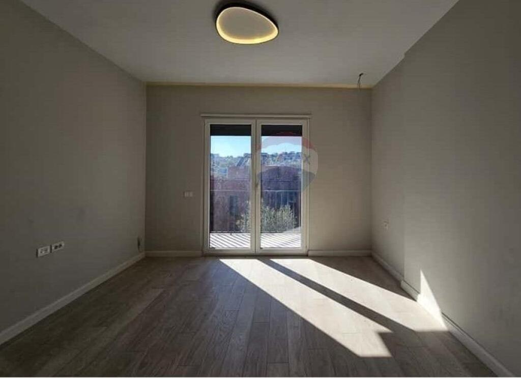 Penthouse 2+1+2 me Verande Private ne TEG