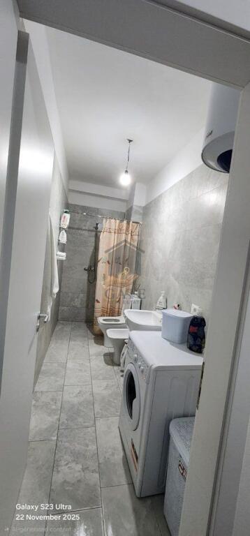 Jepet me qira apartament 2+1 – Kati 2, pallat i ri me ashensor, pranë Spitalit