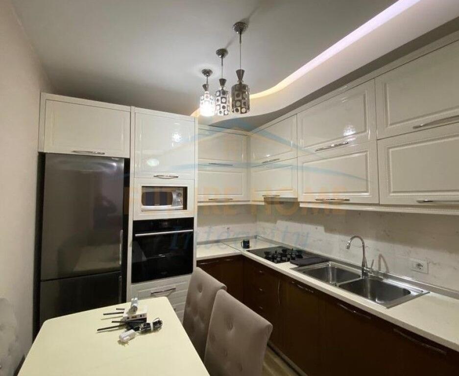 Qera, Apartament 1+1, Selvia, Tiranë.