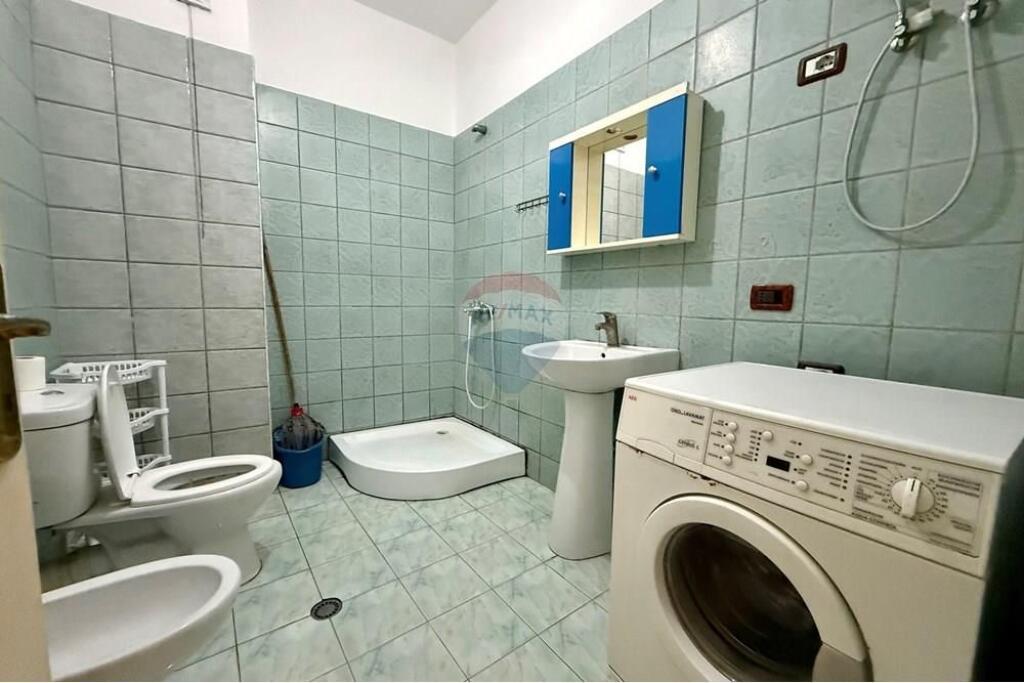 Apartament 2+1 i mobiluar tek KMY, Yzberisht !