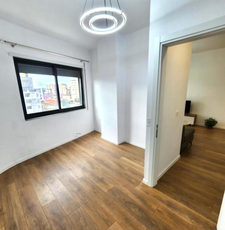 SUPER APARTAMENT NEW Hera e Pare me Qira: 2+1 &amp; Ballkon || (📍Pazari i ri Qendër - Rr.Beqir lugo) || 79.500 lekë || 100% e Re✨