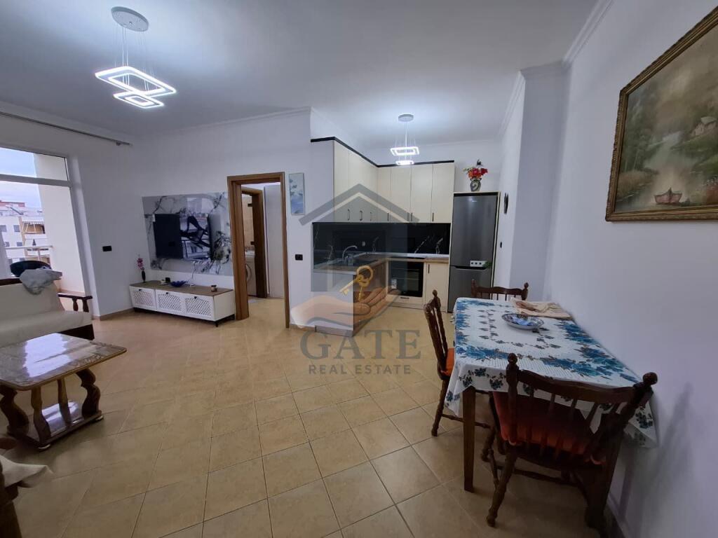 Apartament 2+1 me qira – Plazh Ilira, kati i 7 me ashensor