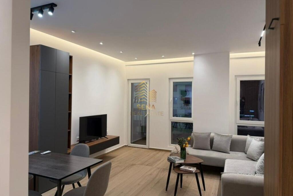 Qira, Apartament 1+1+blk, Zogu I zi – prane Ring Center, 75,000 Lek/muaj