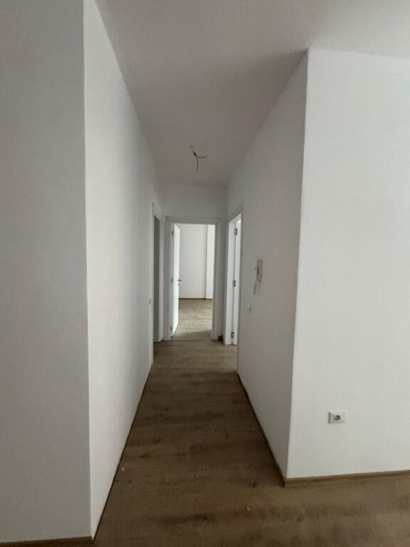 SHITET APARTAMENT 2+1 RR. ELBASANIT