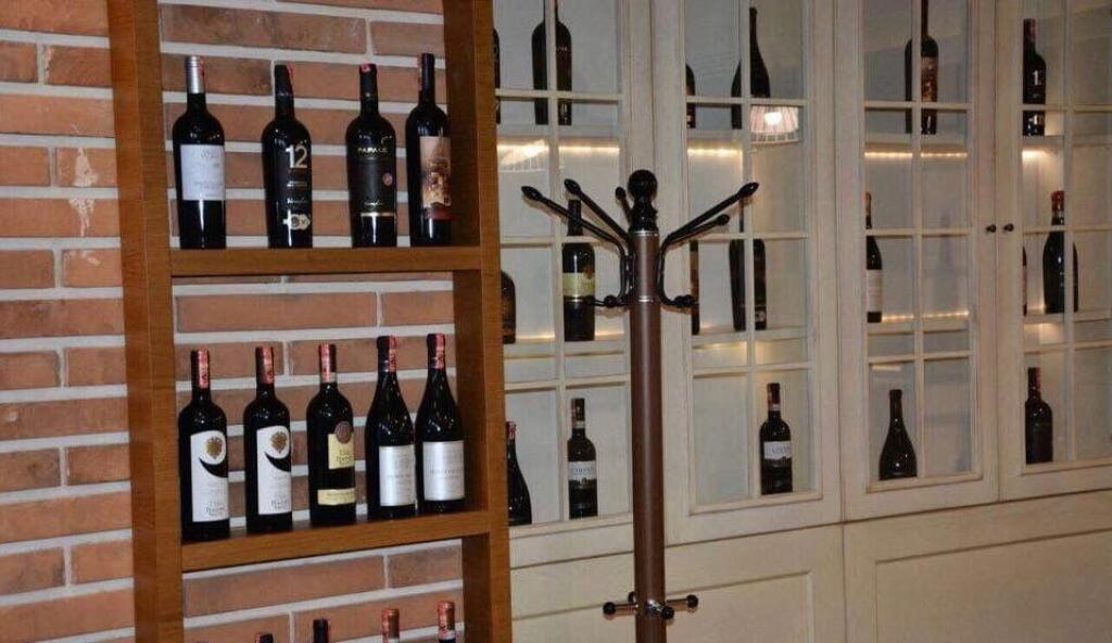 📍 Jepet me Qira Ambient Biznesi – Rruga e Durrësit!