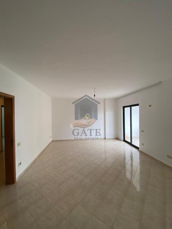 🏡 Shitet Apartament 2+1+2 në zonën e Markatës – Pallat i ri, kat i 9-të, me ashensor.