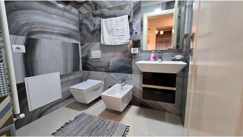 Apartament 3+1 per shitje ne Ali Dem