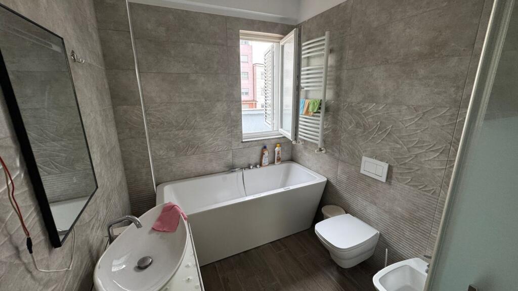 Qera, Penthouse 2+1+verande, Fresk!
