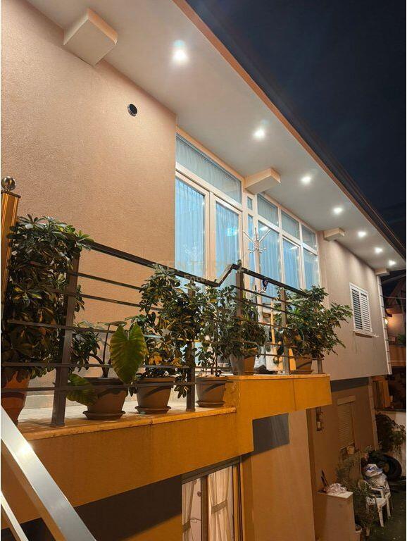 Apartament 2+1+2 me qira ne Don Bosko.