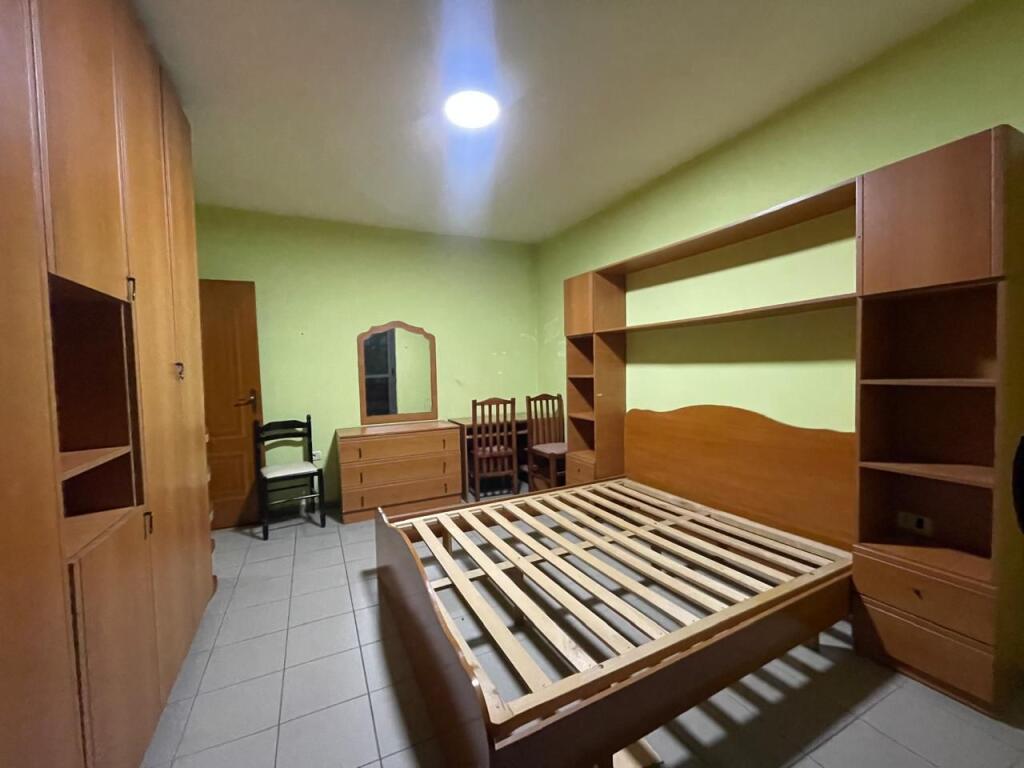 Ali Demi, Shesim Apartamente 1+1