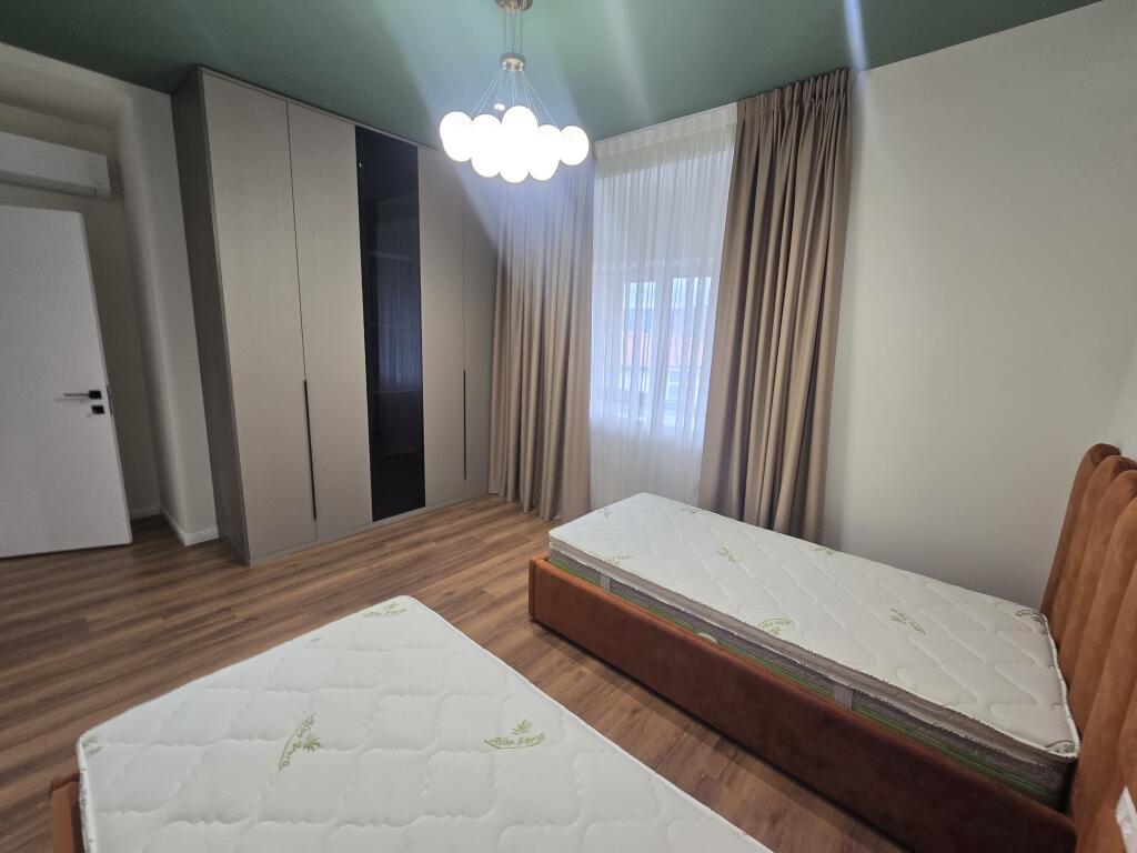 APARTAMENT 2+1+2+ POST PARKIMI | ME QIRA | LIQENI I FARKËS