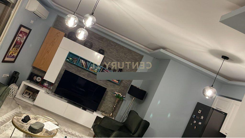 Apartament 2+1+2 tualete, me post parkimi në Shitje - Fresku Tiranë!