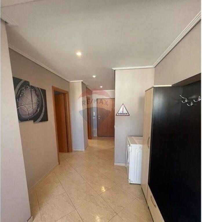 APARTAMENT 2+1 PER SHITJE TEK 21 DHJETORI