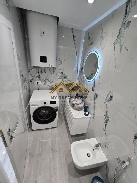 SHITET SUPER APARTAMENT 2+1 TEK SHKEMBI KAVAJES!