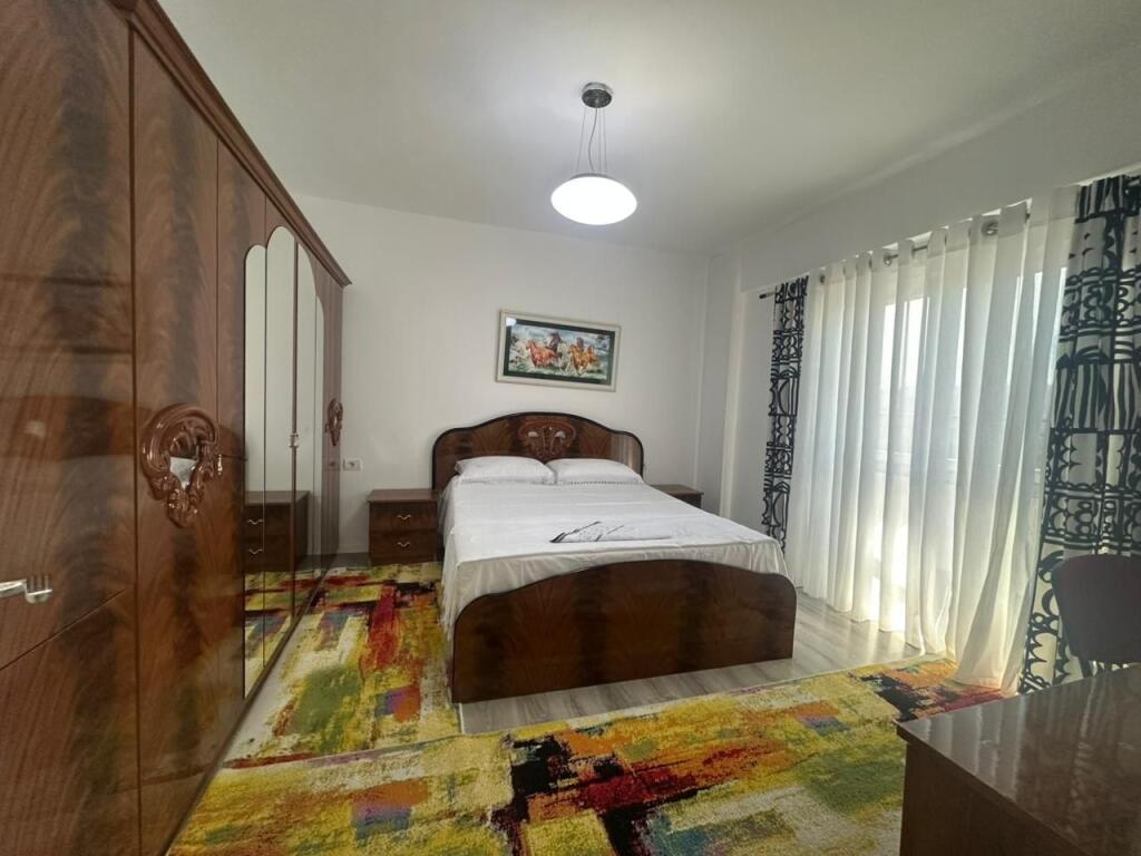 Apartament 2+1, Dritan Hoxha!