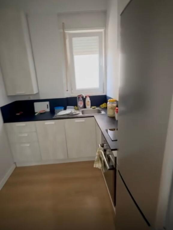 Jepet Me Qera Apartament 1+1+1 Ballkon