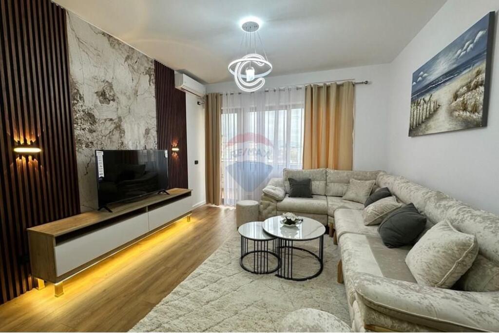 Apartament per shitje 2+1+2 tek Astiri
