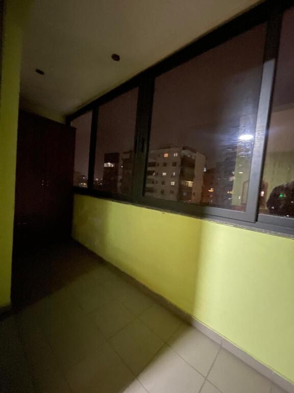 Ali Demi, Shesim Apartamente 1+1