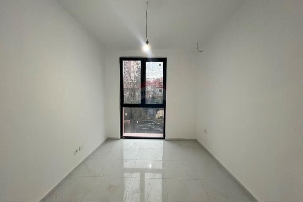 UFFICIO IN AFFITTO IN VIA KAVAJA!