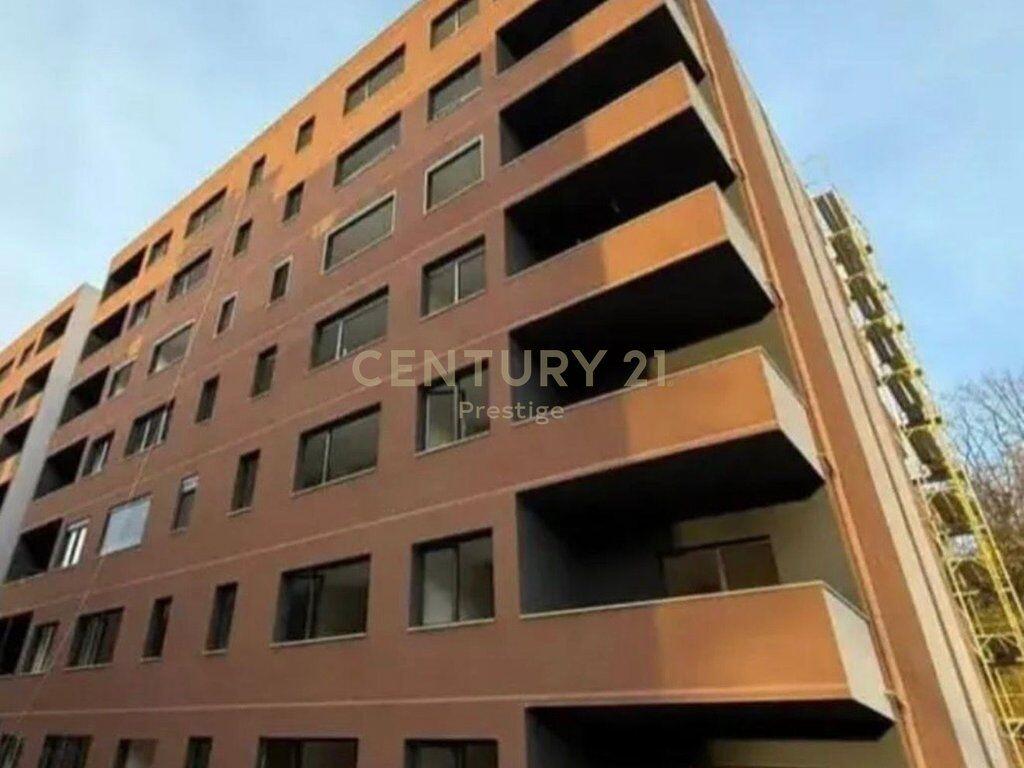 Appartamento 3+1+2 in vendita a Xheluks Residence, Xibraku – Via Elbasan, Tirana.