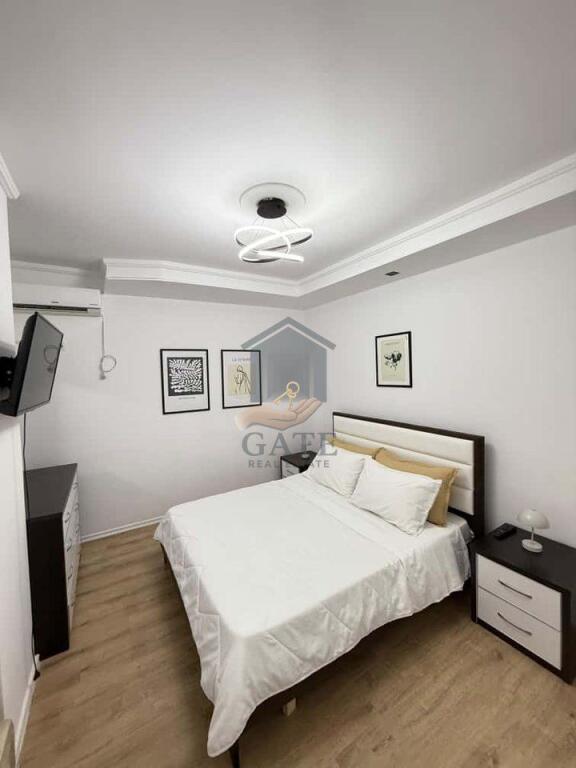 Jepet me qira apartament 2+1 me verandë – Kati i 2-të, me ashensor, pamje nga deti – Plazh, pranë urës së Dajlanit.