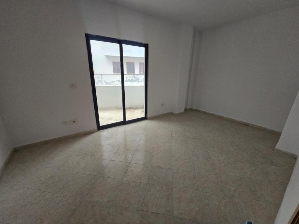 Apartment 2+1+2Blk for sale in Fresk