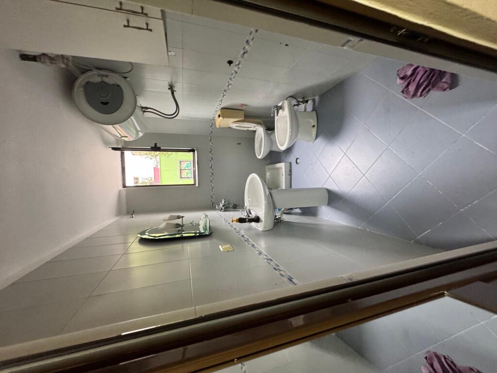 2+1 Office for Rent in Bllok with street view