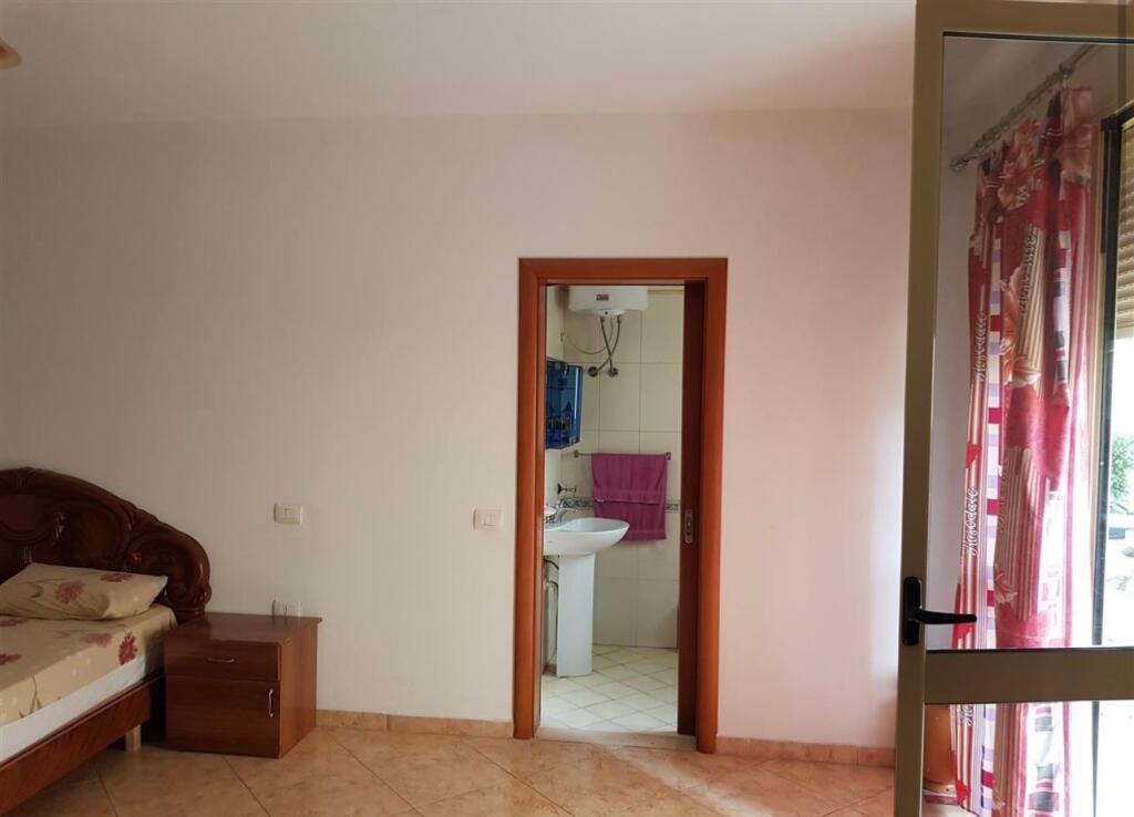 Jepet me qira garsoniere në Vlore