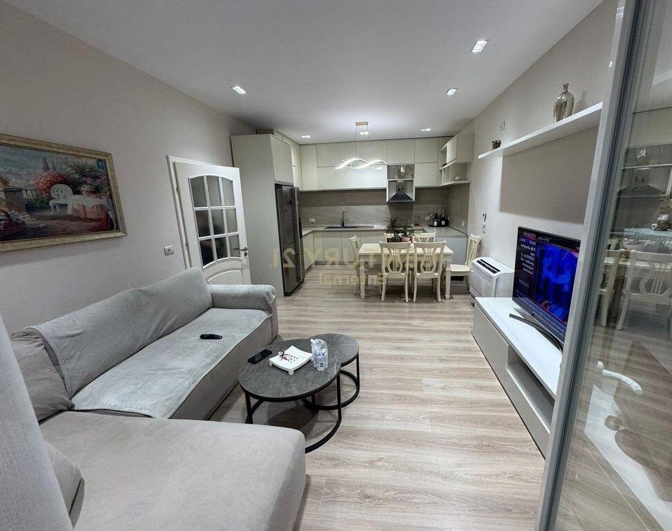 Apartament 2+1+2 me qira ne Don Bosko.