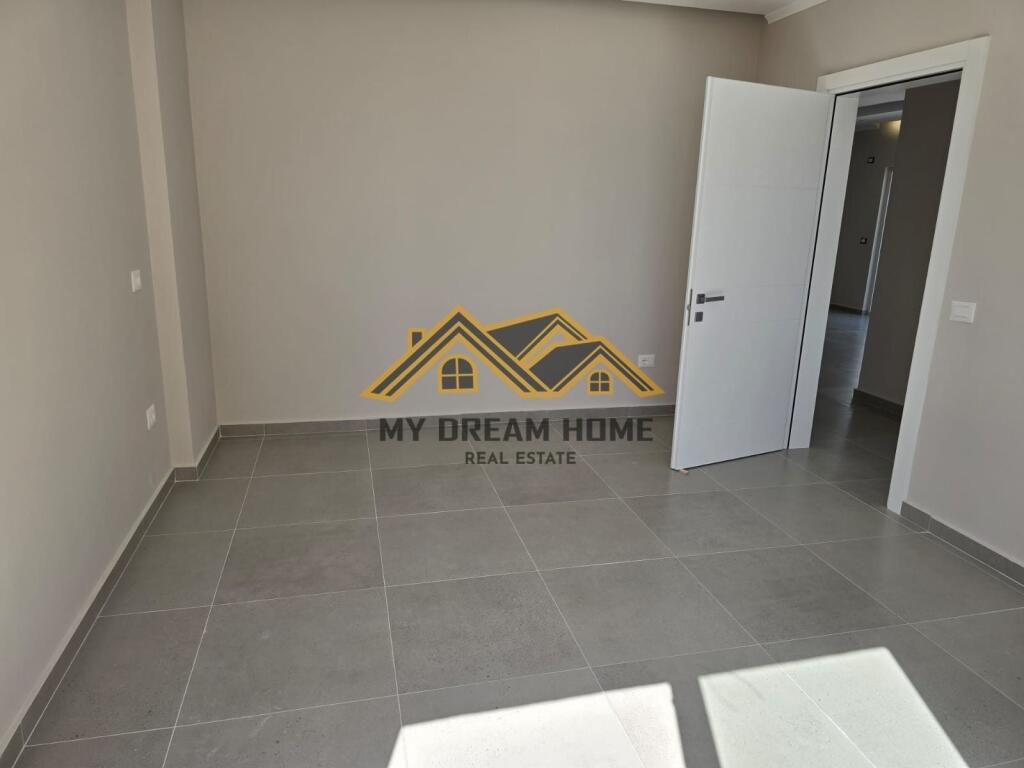 SHITET APARTAMENT ME PAMJE NGA DETI TEK SHKEMBI KAVAJES!