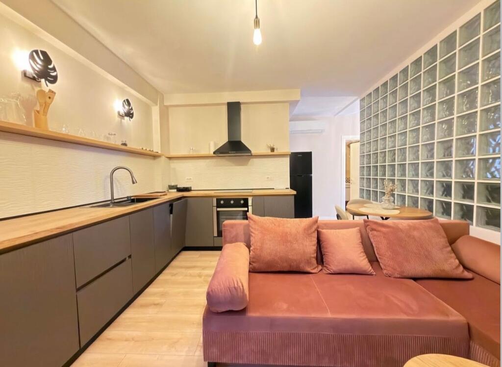 1+1 - Botanical Garden