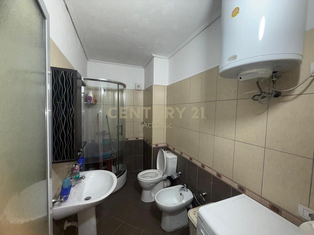 Apartament 2+1+2t + Garazhd Në Shitje në Plazh Hekurudha, Durrës - 150000€ | 100 m²