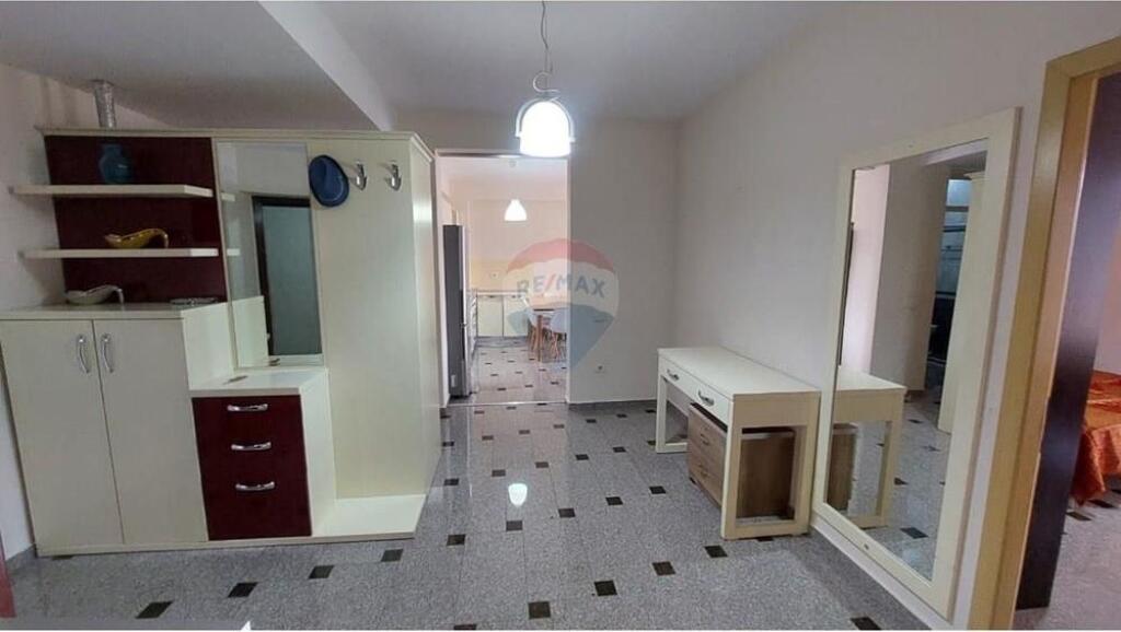 APARTAMENT 2+1 PER QIRA NE TIRANEN E RE !
